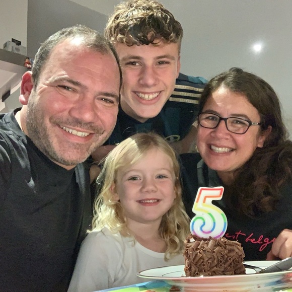 Meet your Poshers, Amy & Chris Henry! We ❤️ A&F - Picture 5 of 5